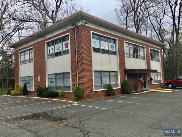 500 Barnett Place - Photo 1