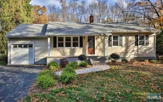 102 Saddle River Road - Photo 1