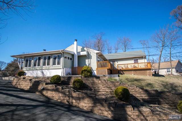 66 Leonard Terrace - Photo 1