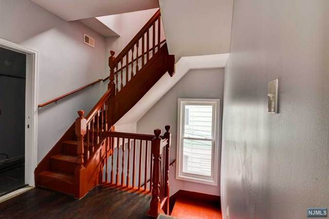 38 Cambridge Street - Photo 1