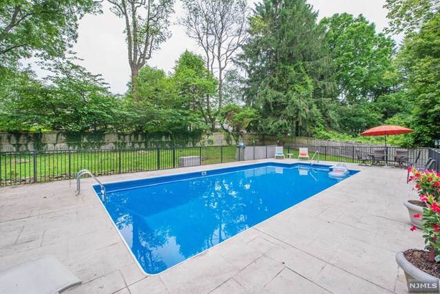4 Lyons Terrace - Photo 1