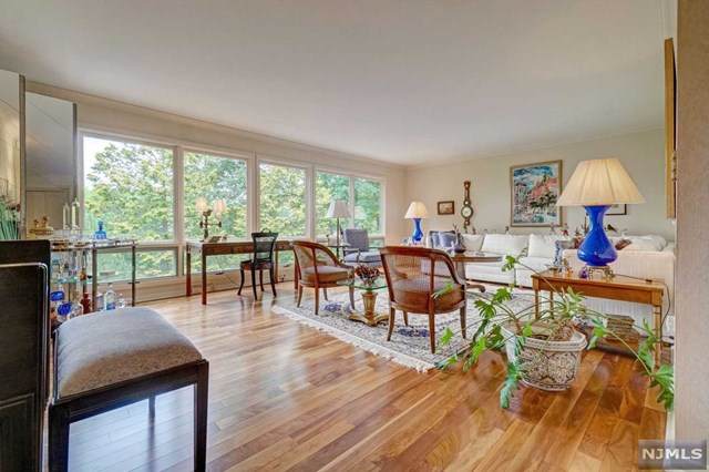 10 Lancaster Road - Photo 1