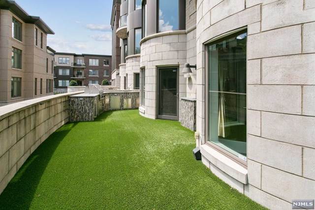 24 Cambridge Way - Photo 1