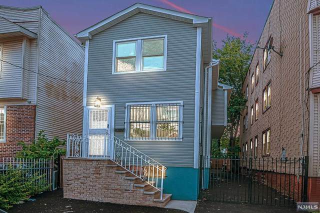 103 Brookdale Avenue - Photo 1