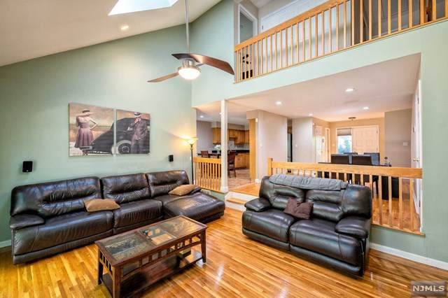 18 Robertson Court - Photo 1