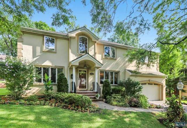 662 Sunderland Road - Photo 1