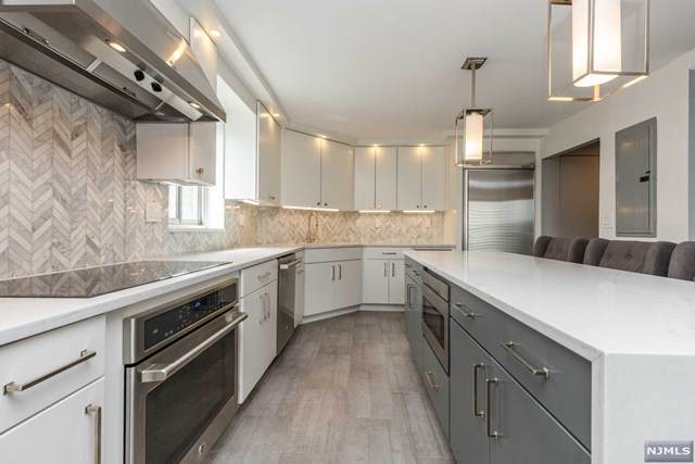 1077 River Road - Photo 1