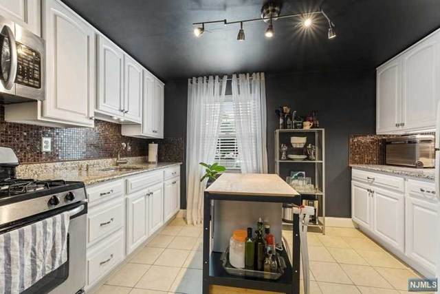 1236A Inwood Terrace - Photo 1