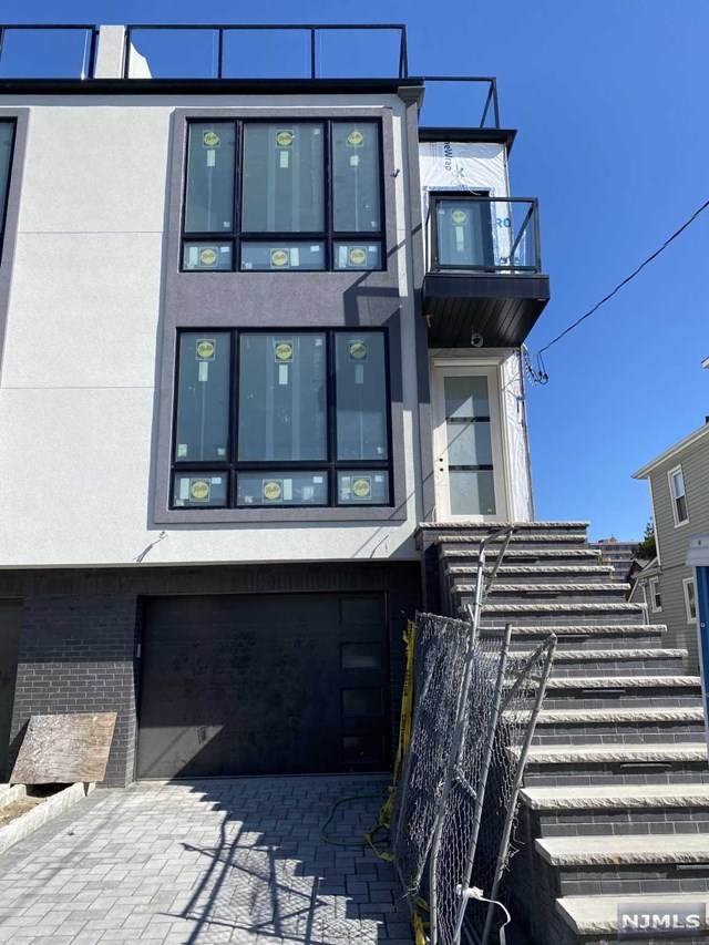 57 Lawton Avenue - Photo 1