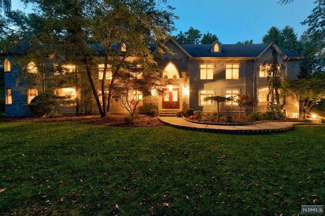 11 Pine Tree Drive - Photo 1