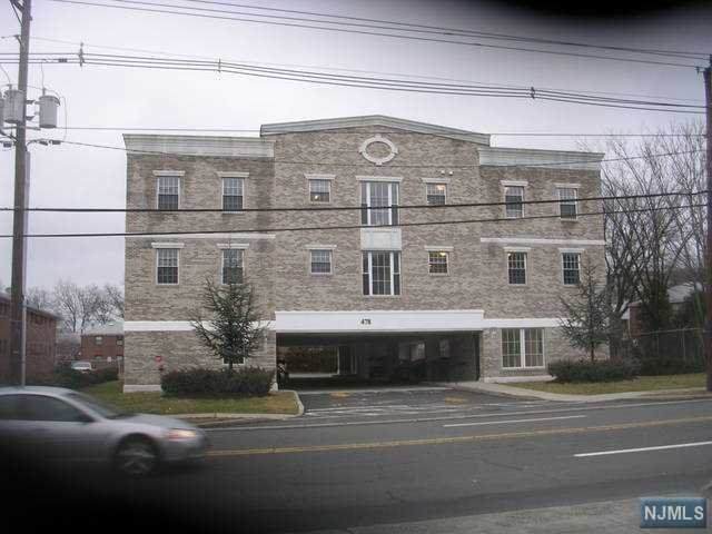 478 Essex Street - Photo 1