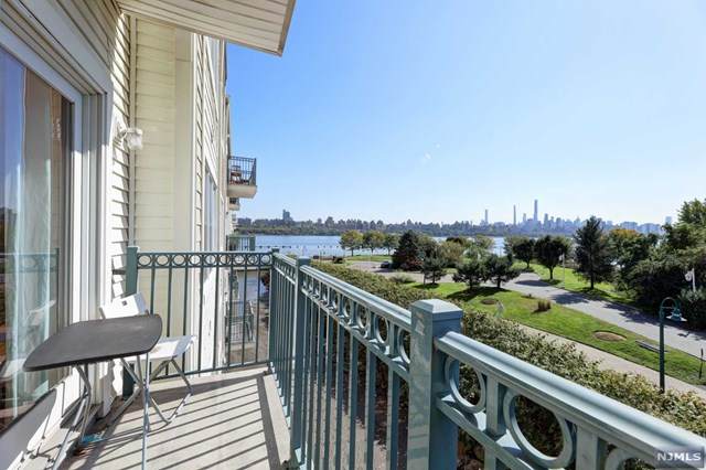 234 The Promenade - Photo 1