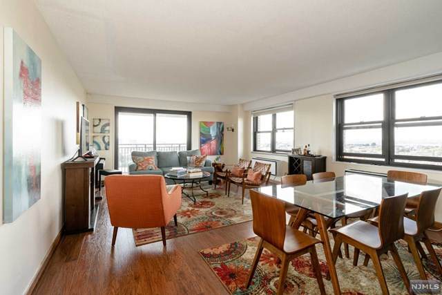 7855 Boulevard East - Photo 1
