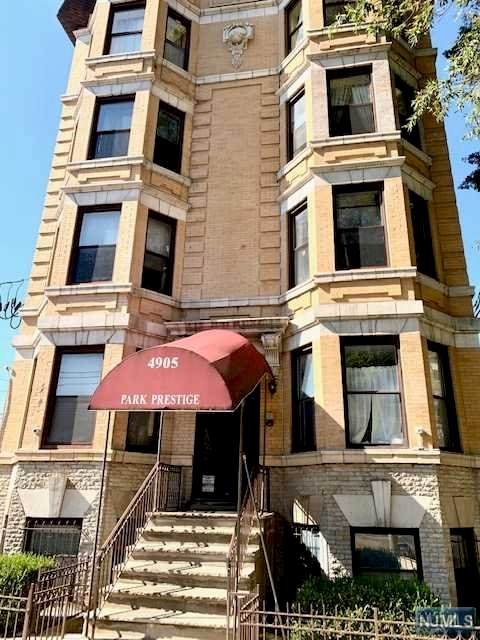 4905 Park Avenue - Photo 1