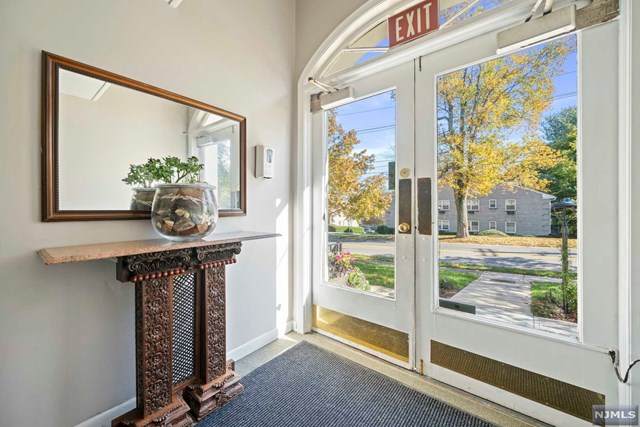 174 Maple Avenue - Photo 1
