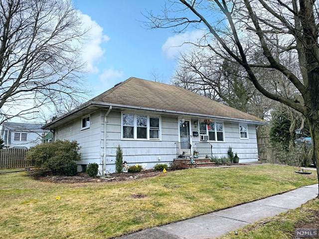 711 Holly Street - Photo 1