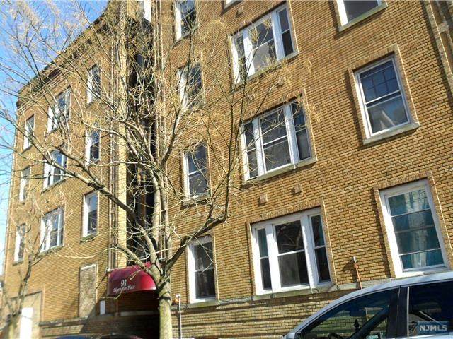 91 Edgewater Place - Photo 1