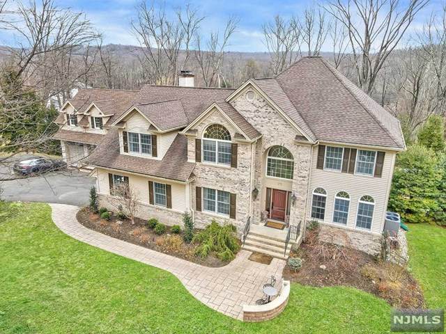 25 Hearthstone Drive - Photo 1