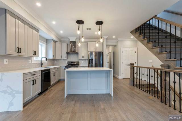 433 Liberty Avenue - Photo 1