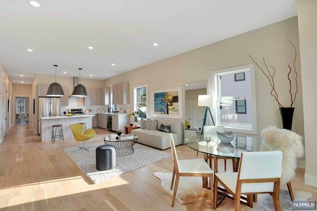 26 Romaine Avenue - Photo 1