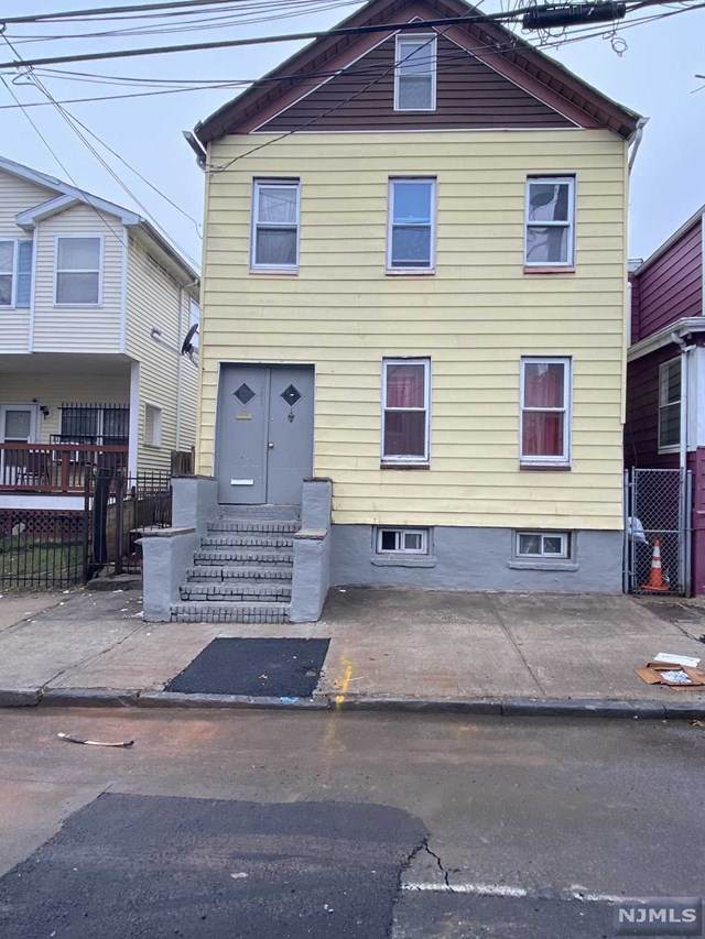 281 Hunterdon Street - Photo 1