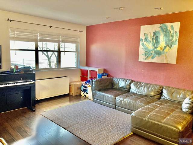 1111 River Road - Photo 1