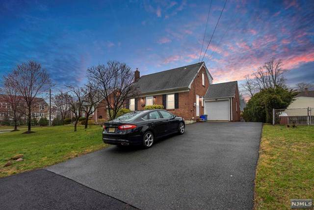 5 Crest Drive - Photo 1