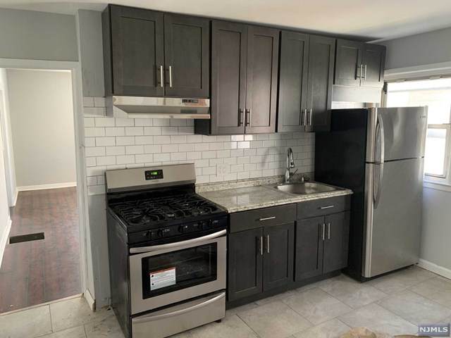 126 Essex Street - Photo 1