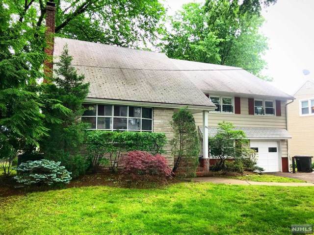 843 Country Club Drive - Photo 1