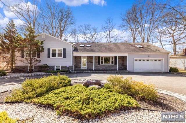 585 Lynne Drive - Photo 1