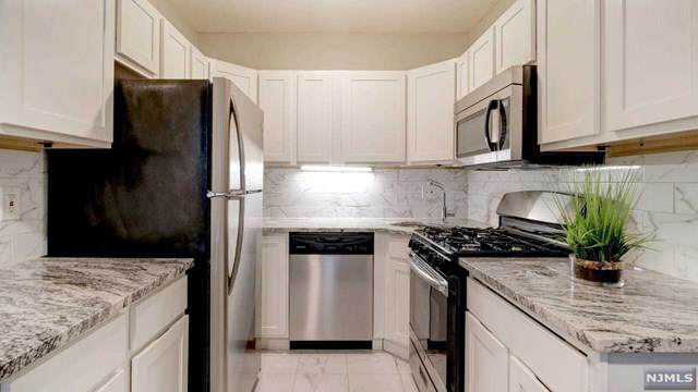 316-324 Jefferson Street - Photo 1