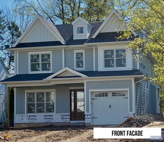 565 Barnett Place - Photo 1
