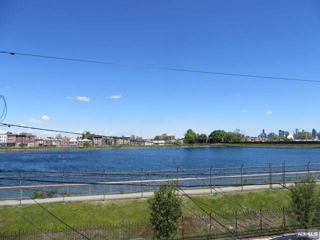 175 20th Street - Photo 1