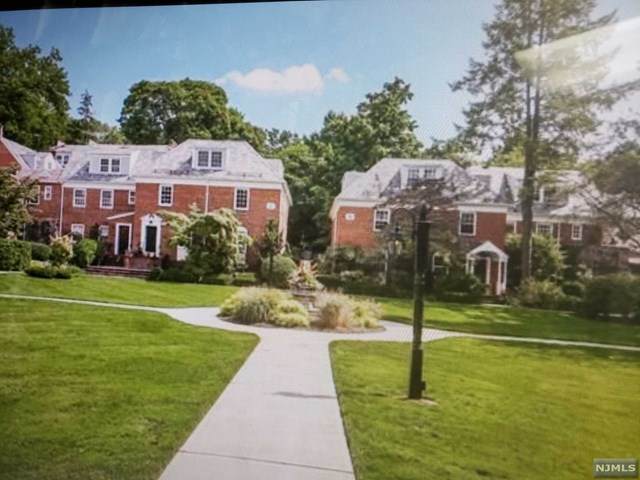 185 Palisade Avenue - Photo 1