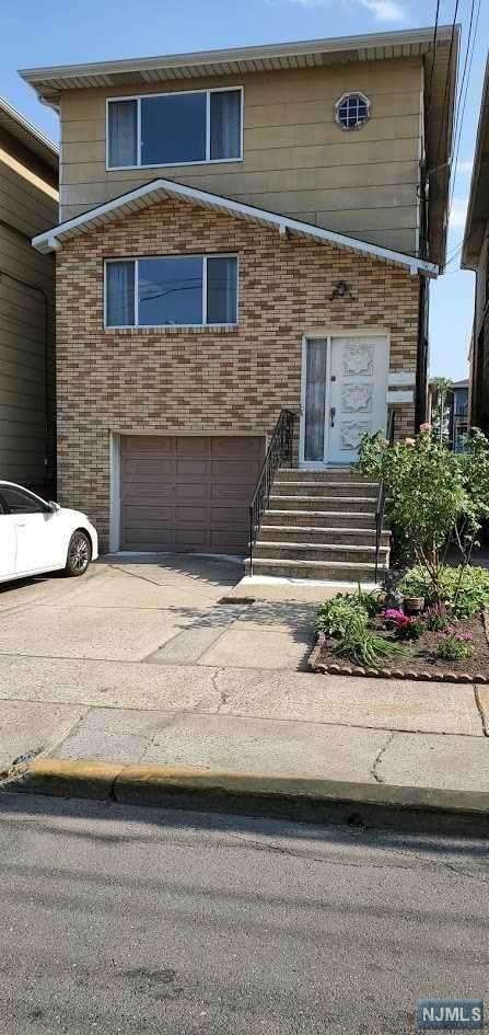607 Sussex Street - Photo 1