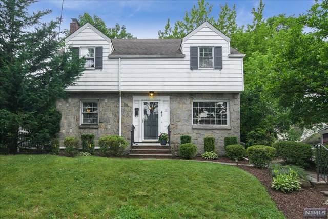 11 Lowell Terrace - Photo 1