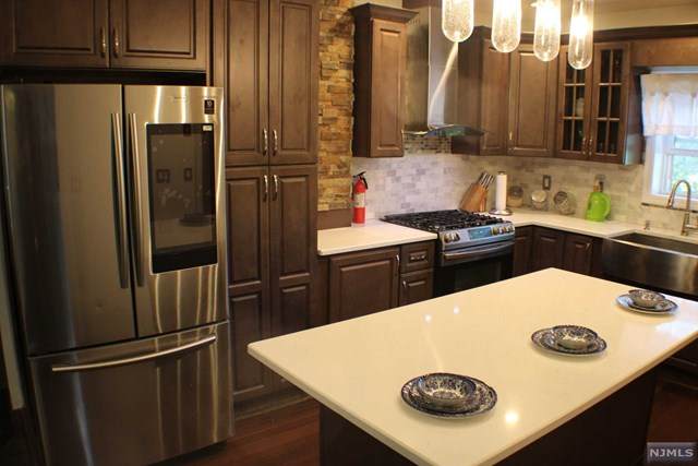 254 Summit Avenue - Photo 1