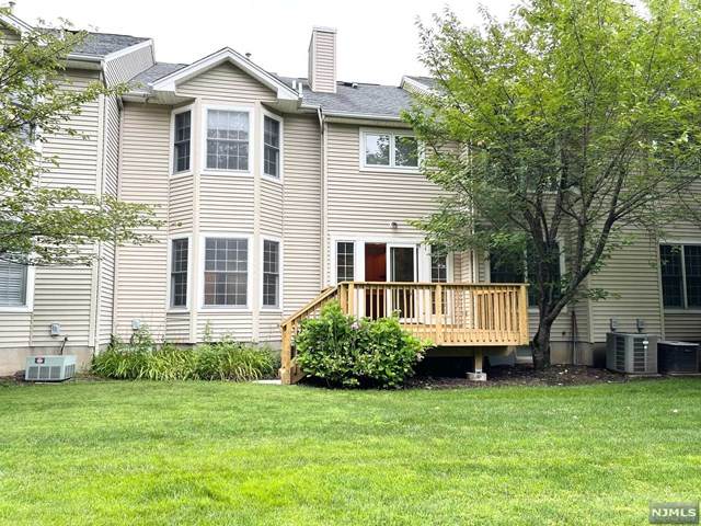 9 Ebersbach Lane - Photo 1