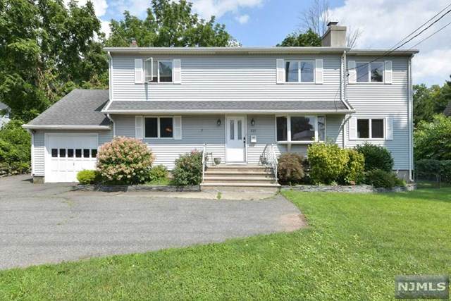 829 Lincoln Avenue - Photo 1