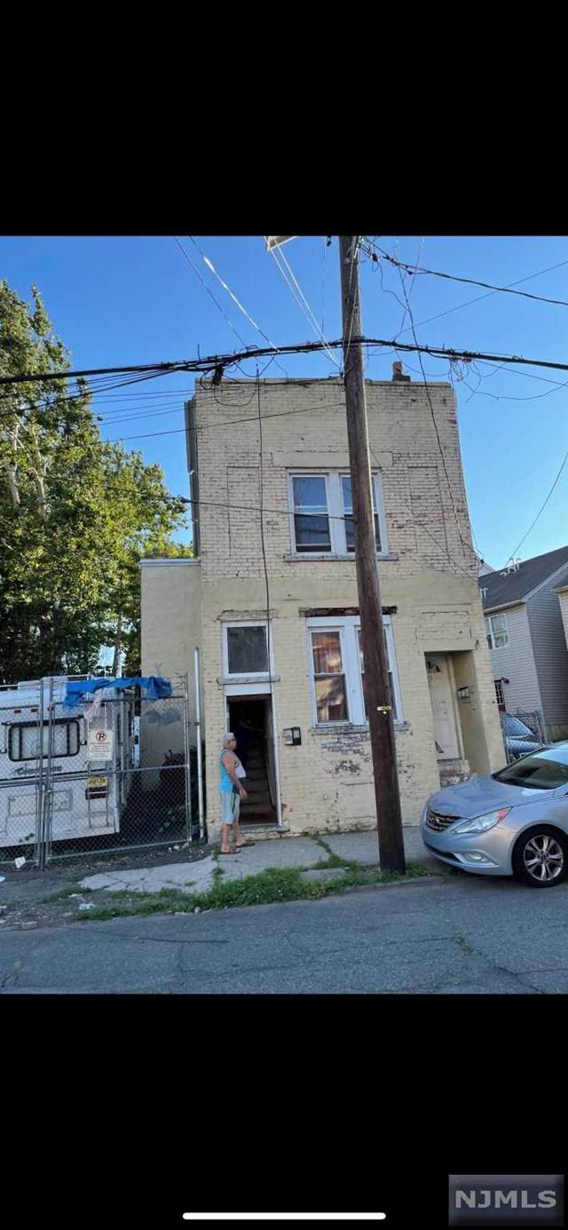 23 Arch Street - Photo 1