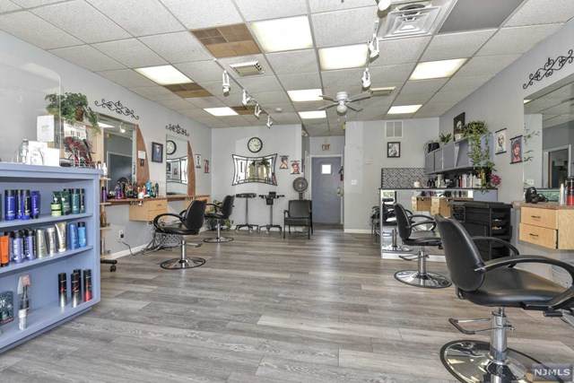 554 Mola Boulevard - Photo 1