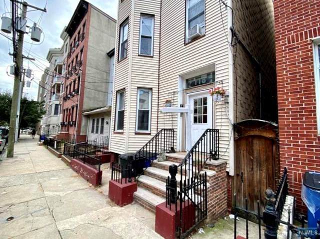 118 Monroe Street - Photo 1