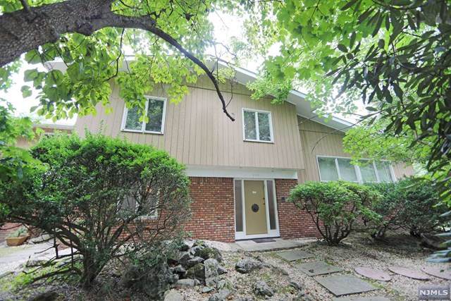 205 Broad Avenue - Photo 1