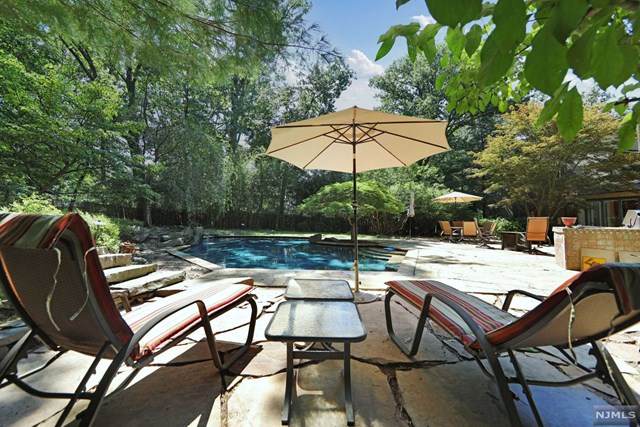 405 Highview Road - Photo 1