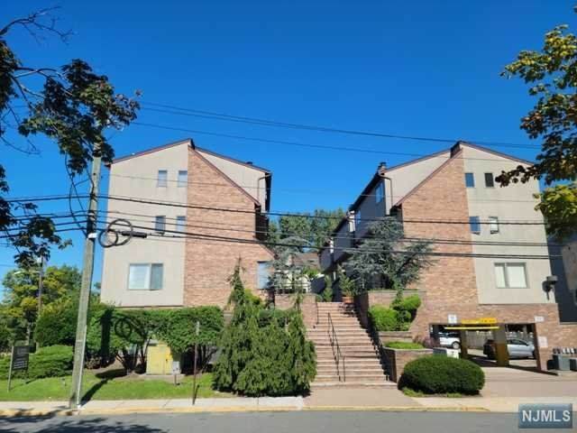 1349 15th Street - Photo 1