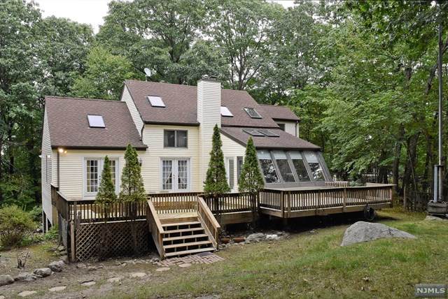 2 Hillside Road - Photo 1