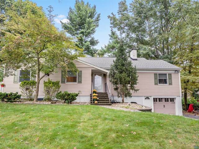 16 Buckingham Drive - Photo 1