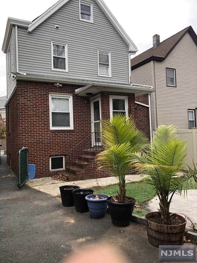 275 Carlton Avenue - Photo 1