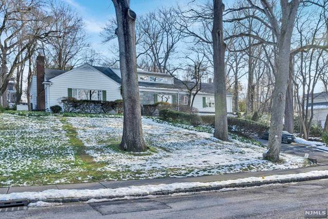 312 Engle Street - Photo 1
