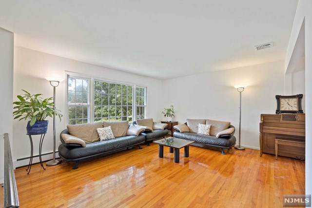 325 Franklin Turnpike - Photo 1